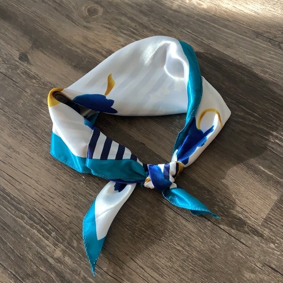 New Silky‎ Satin Stripe Blue White Yellow Floral Square Neck Scarf - Picture 2 of 5